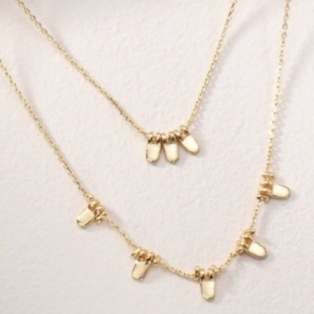 :: Stella & Dot [GOLD] Delicate Petal Necklace - Picture 13 of 14